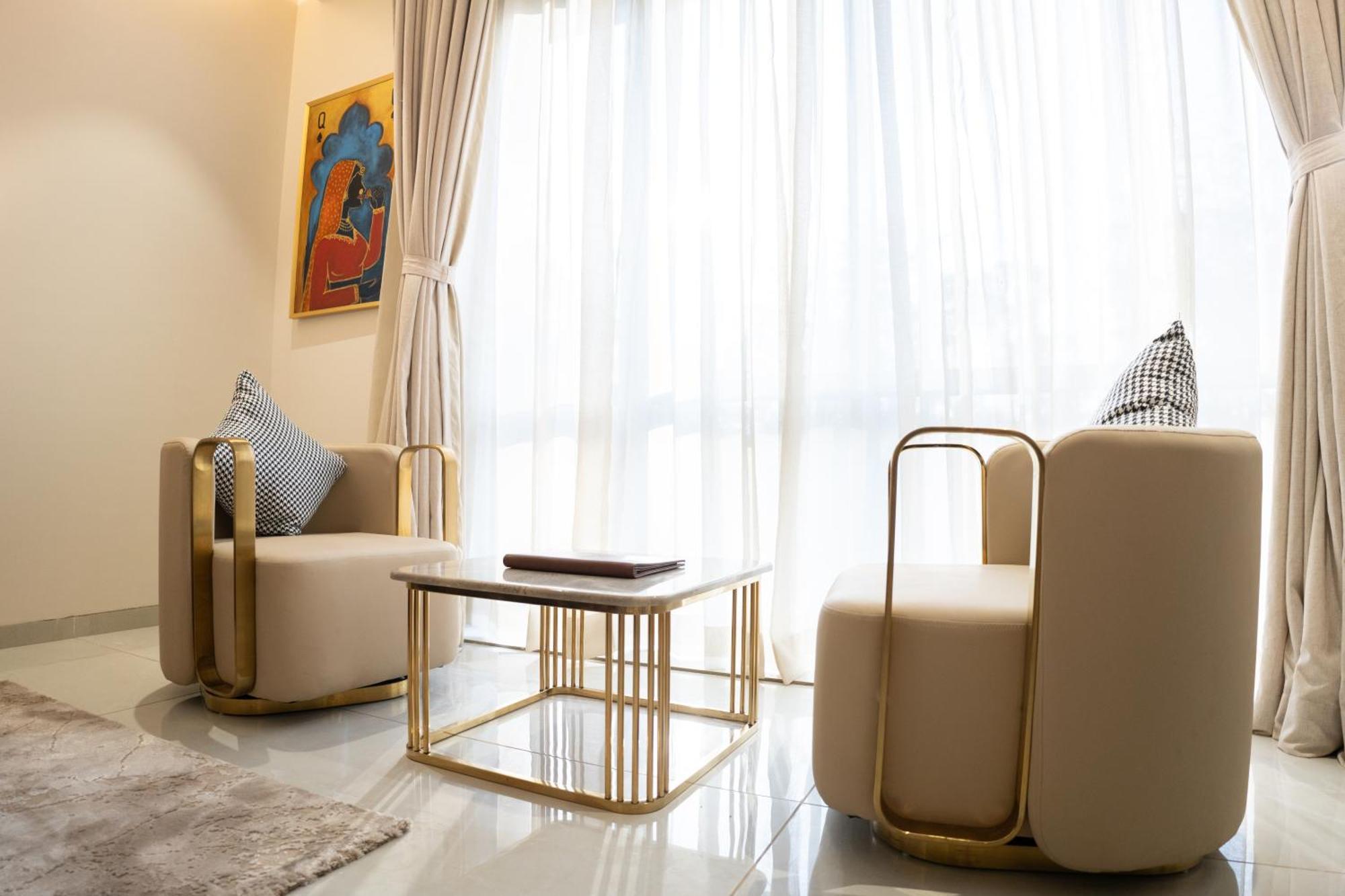 Hotel Pride Elite, Daman Extérieur photo