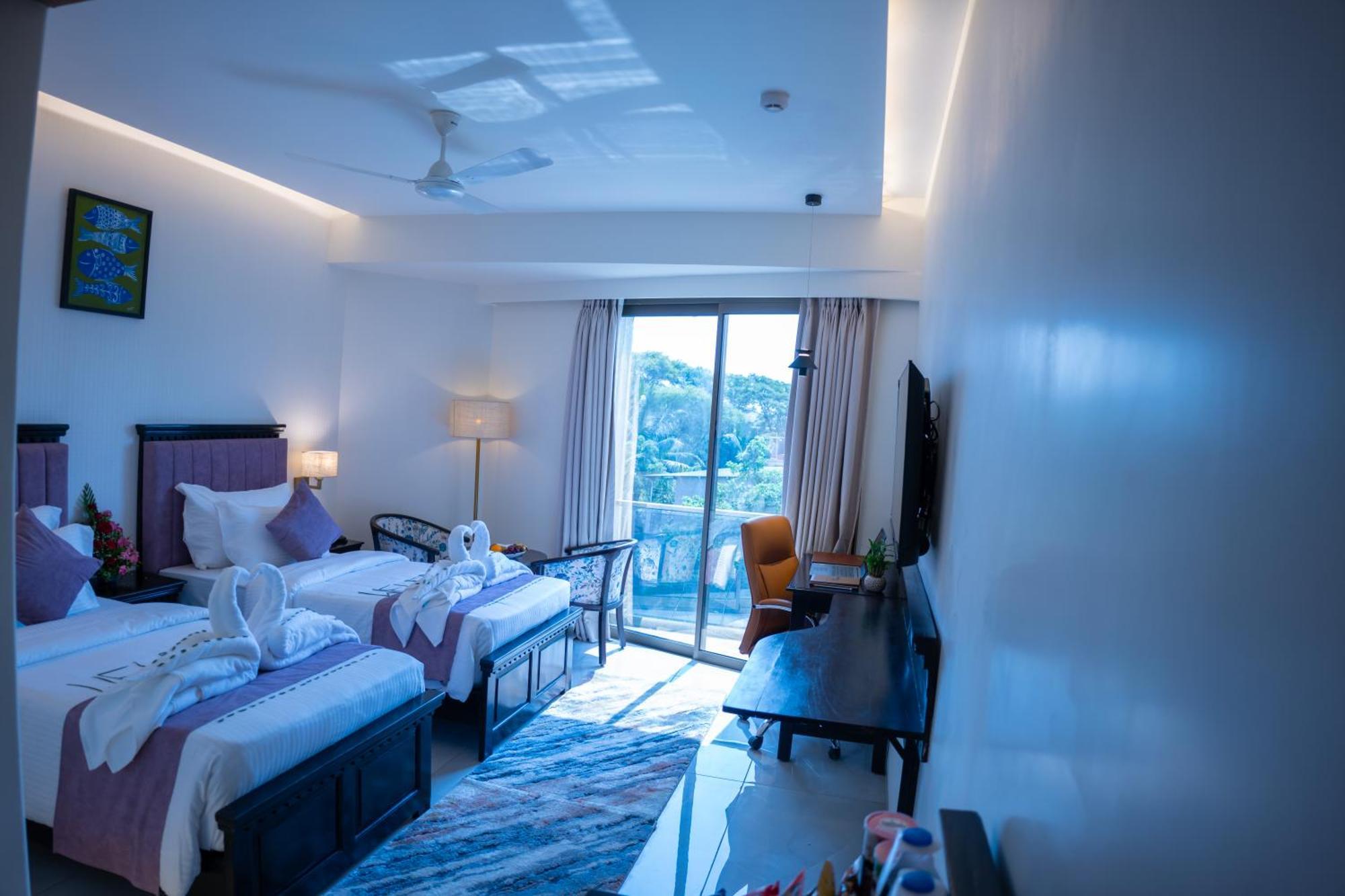 Hotel Pride Elite, Daman Extérieur photo